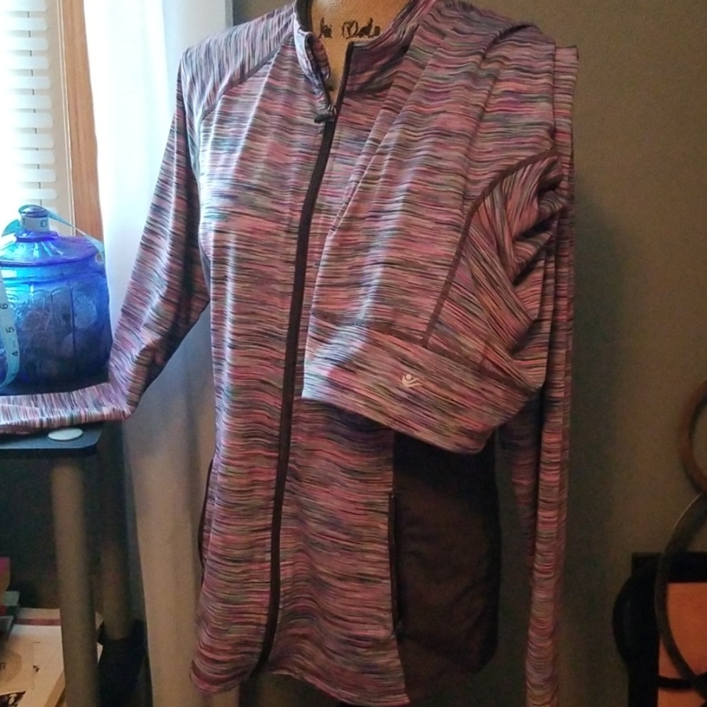 Outfit, Sporty Colorful  Zip Jacket & Capris